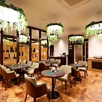 Quality Inn City Centre Varanasi