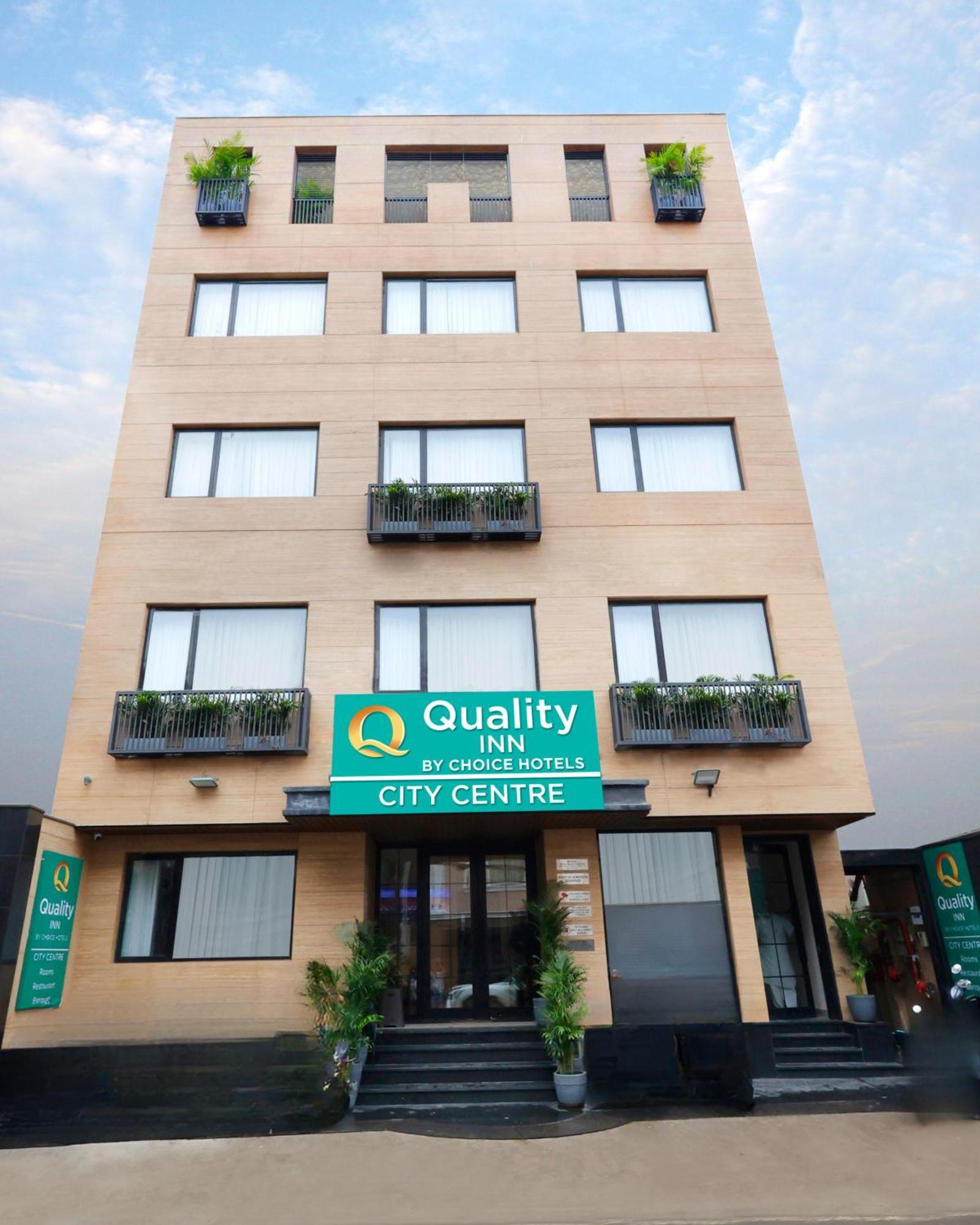 Quality Centre Hotel Varanasi